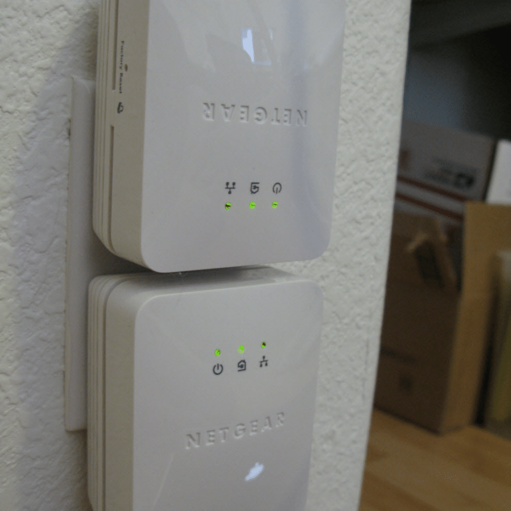 POWERLINE ETHERNET ADAPTERS OTA TV