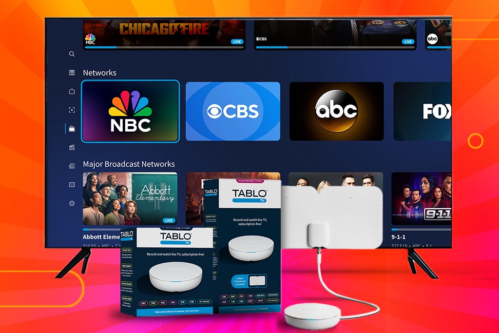 Tablo with antenna and box in front of a TV showing the 4th Gen app.